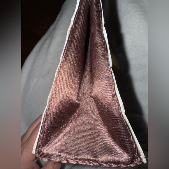 Elegant Brown Clutch with Geometric Design - Picture 5 of 7